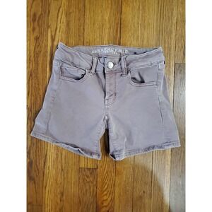 American Eagle AEO womens Sz 2 Super stretch Midi Denim shorts Pink Purple Rose